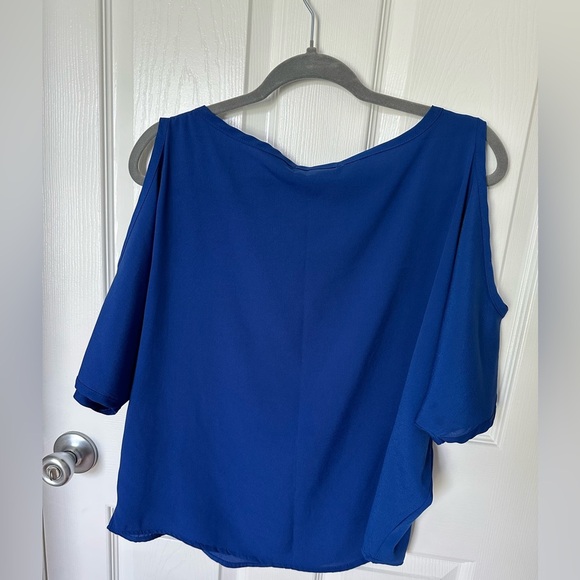 The Limited Asymmetrical Blue Cut Out Blouse - Picture 4 of 4